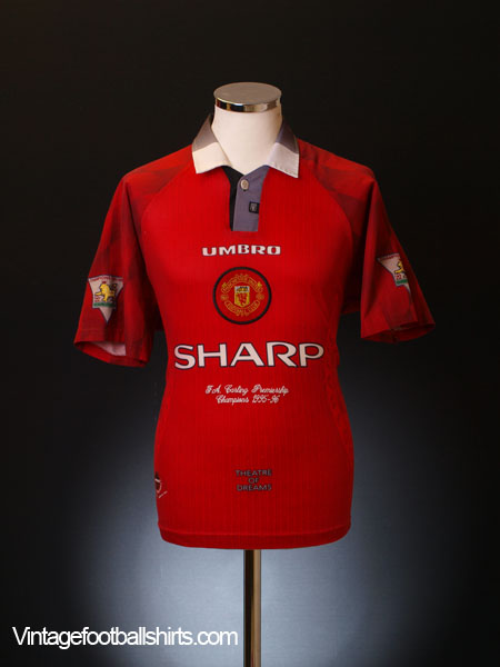 1996-98 Manchester United 'Champions' Home Shirt Cantona #7 L