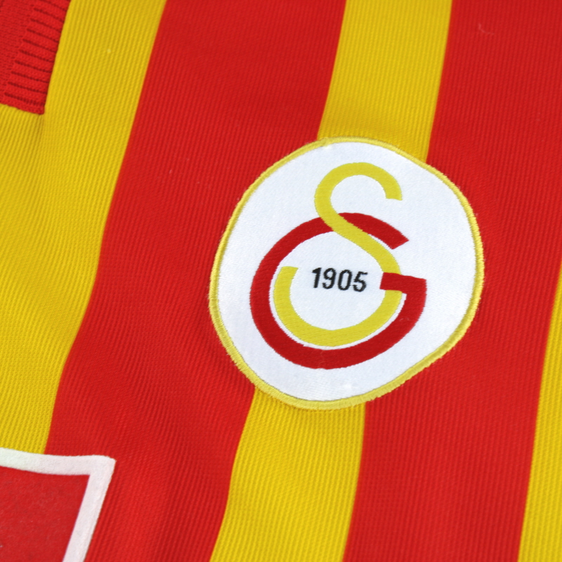 2000-01 Galatasaray adidas Home Shirt L 683505