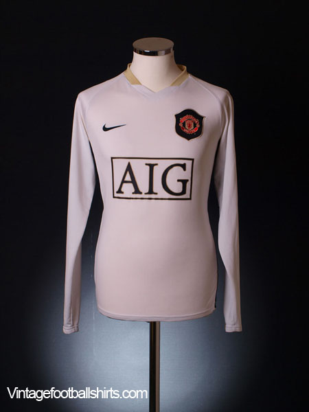 Manchester United 2006-07 Classic Home Retro in Full sleeves with Rona –  The Football Frenzy