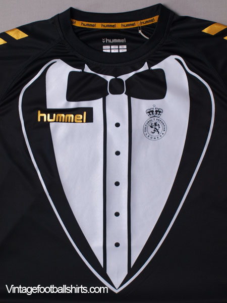 Suits you, Sir! - Cultural Leonesa unveil tuxedo themed football shirt!  .and we have it in stock!